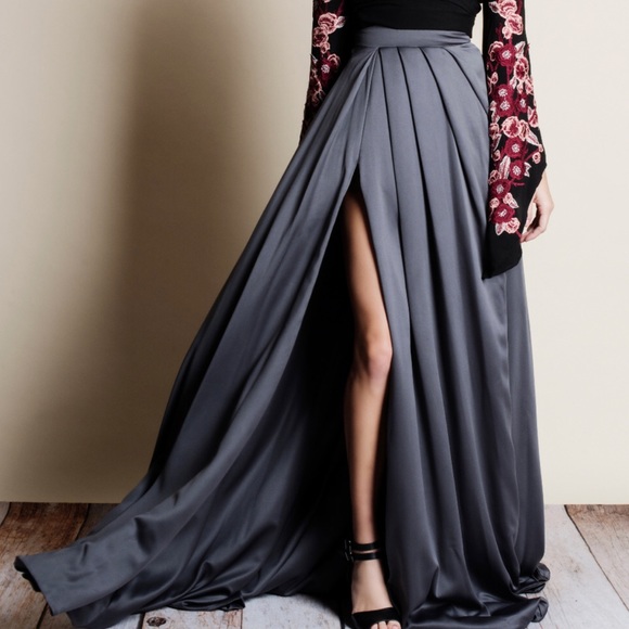 1 LEFT ❗️Gray Satin Maxi Skirt - Picture 3 of 3